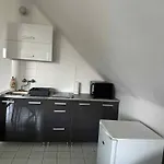 Dozsa Vendeghaz * Balatonboglár