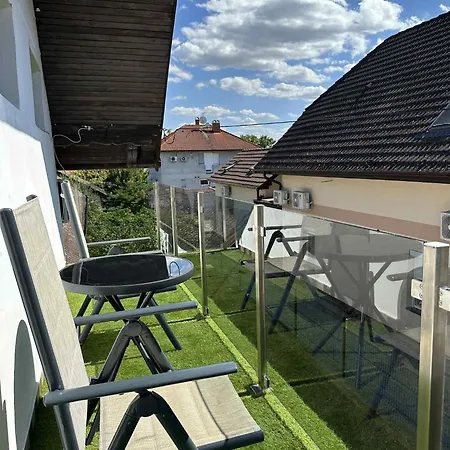 Dozsa Vendeghaz Apartment